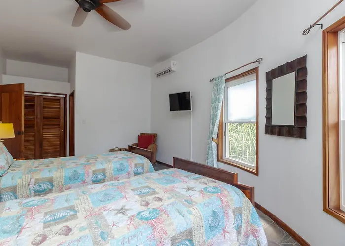 Solaria * San Pedro (Ambergris Caye)