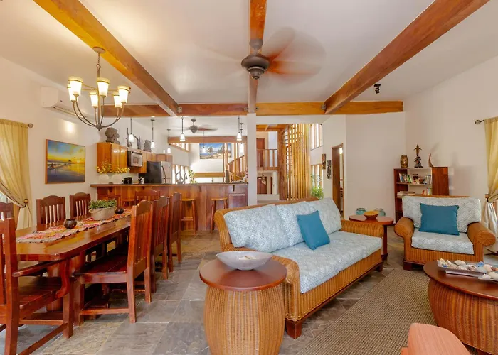 Solaria Villa
